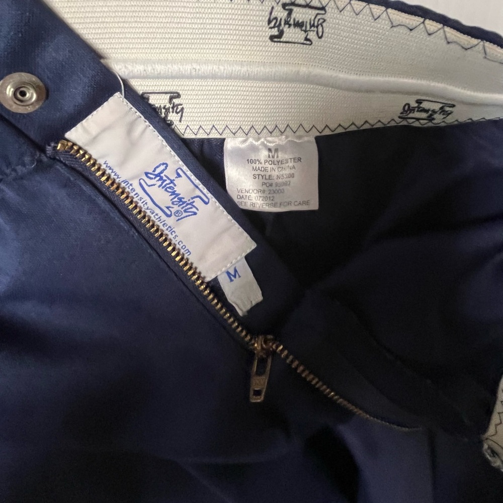 Intensity brand women’s softball pants. Navy blue, size med. Good used condition